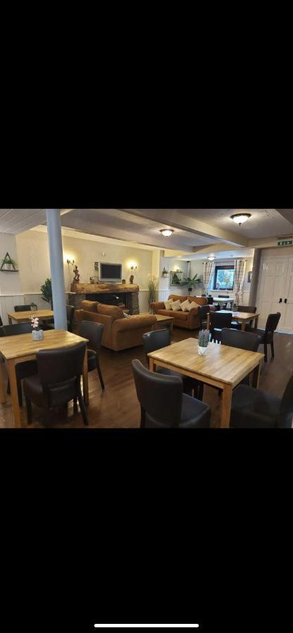 The Countryman Inn Llantrisant  Zewnętrze zdjęcie
