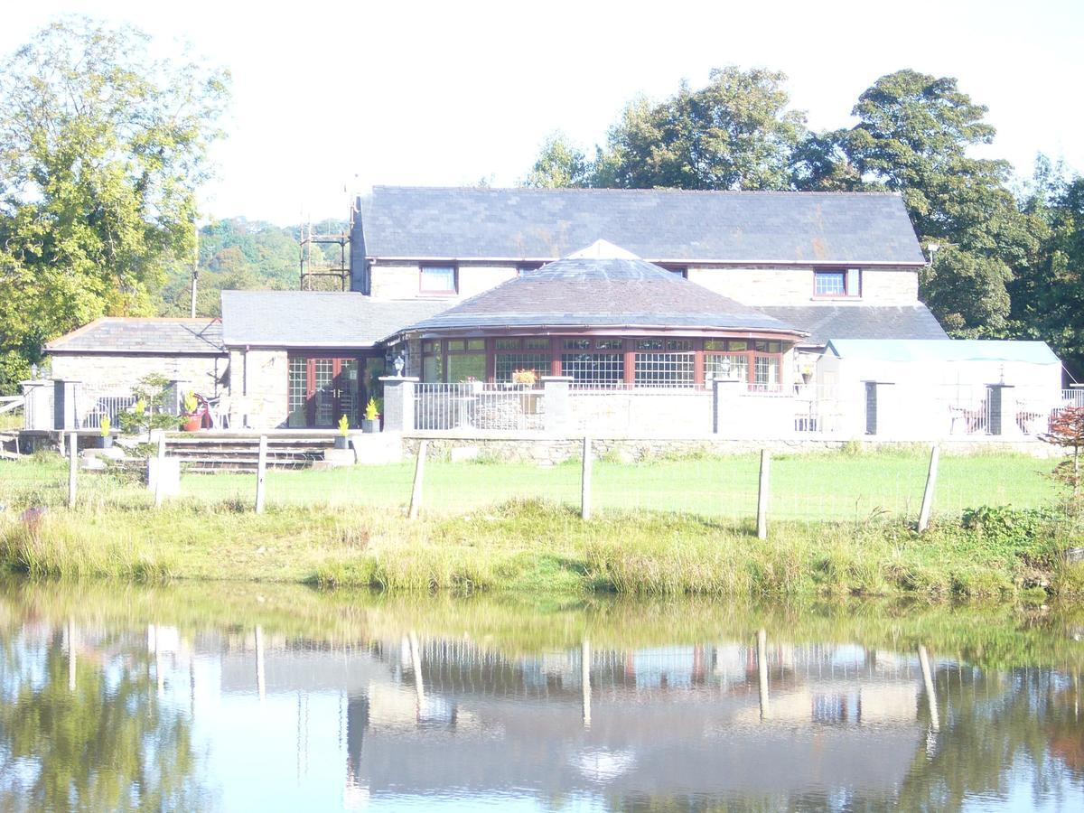 The Countryman Inn Llantrisant  Zewnętrze zdjęcie